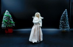 6 inch porc dollhouse lot 3